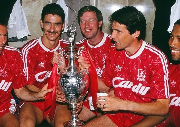 Hậu vệ trung tâm Alan Hansen - Cầu thủ Liverpool vĩ đại